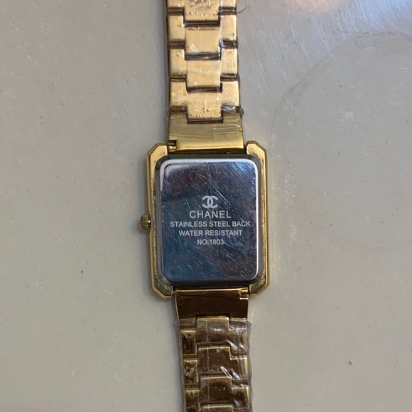 Channel Female Watch - Picture 3 of 3